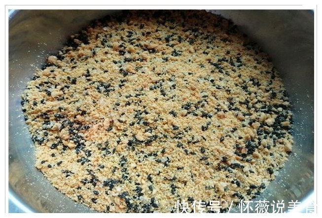 面粉汤圆水煮无味,油炸太油腻,教你新吃法,出锅比红烧肉还香甜