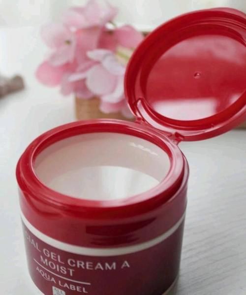 市面上的热门面霜，有的物有所值，但有的效果真的一般，你用过没