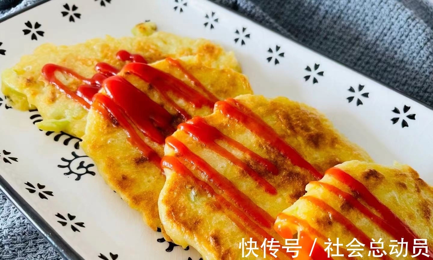 土豆丝饼|天热懒得做早餐,试试土豆这种吃法,只需简单2步,好吃还管饱