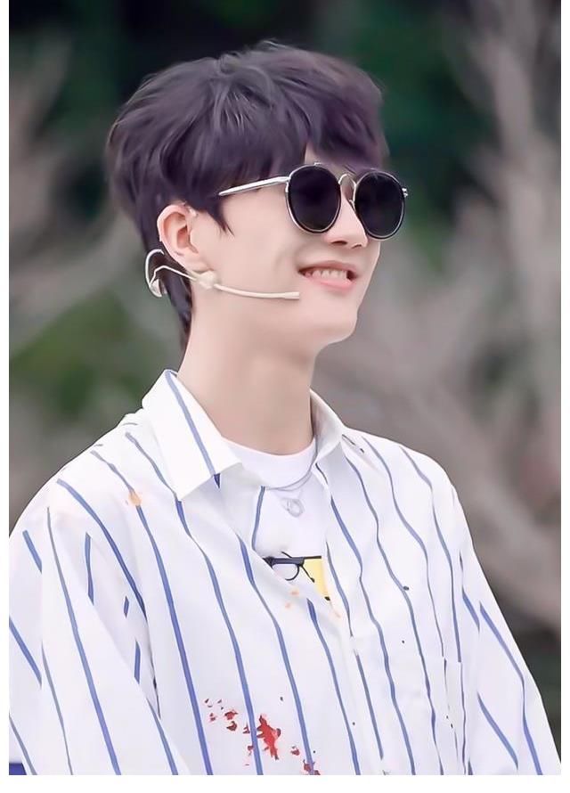 我型我秀|活久见！许嵩竟然参加综艺了？和薛之谦一起当选秀节目的导师？