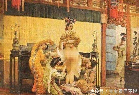 等候|慈禧上厕所的时候,为什么还要让丫鬟嘴里含着水在一旁等候