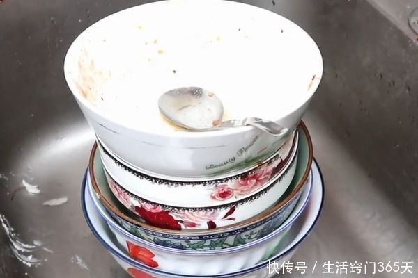 洗碗的3个错误习惯你有吗?特别是第2个,学会受用一生!