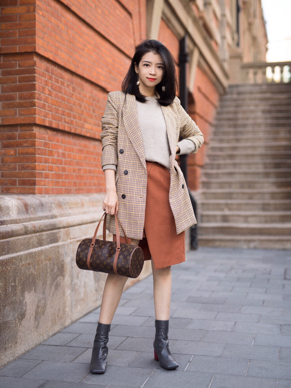 搭配 今年秋冬“短靴+半裙”为何这么火看了三木的穿搭，你就懂了