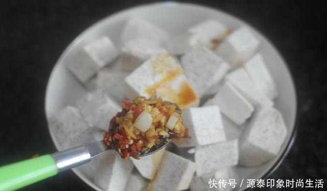 女人必吃这“碱性食物”，清肠排便，嘴巴不臭，头发也乌黑亮丽！