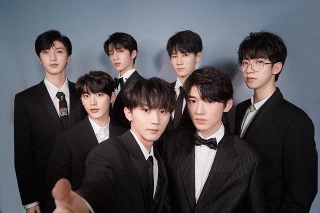 先有观众爆料录制情况,后有张靓颖暗讽节目,《王牌6》怎么了?