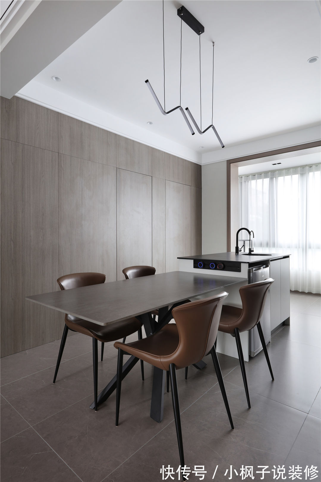 深色|四房里三代人的生活,155㎡简约不花哨,能让家务少一半