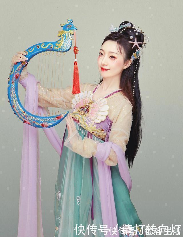 绣花 店家越来越“作”了,把汉服改得面目全非,迪士尼看了都觉得尴尬