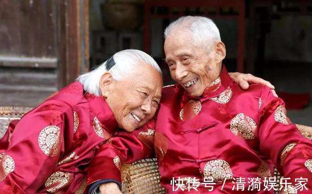 睡眠质量|113岁老人吸烟又喝酒,他说长寿并不难,能够坚持下来做“1事