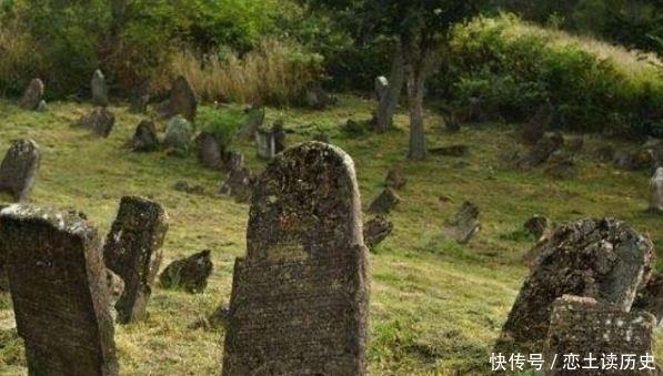 科举考试|古人走夜路时,为何宁愿睡荒野睡坟地,也不愿去古庙中休息?