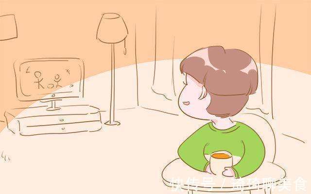 协同|小姨协同宝妈喂饭,“乖宝宝”特别配合,网友:有人威胁就眨眨眼