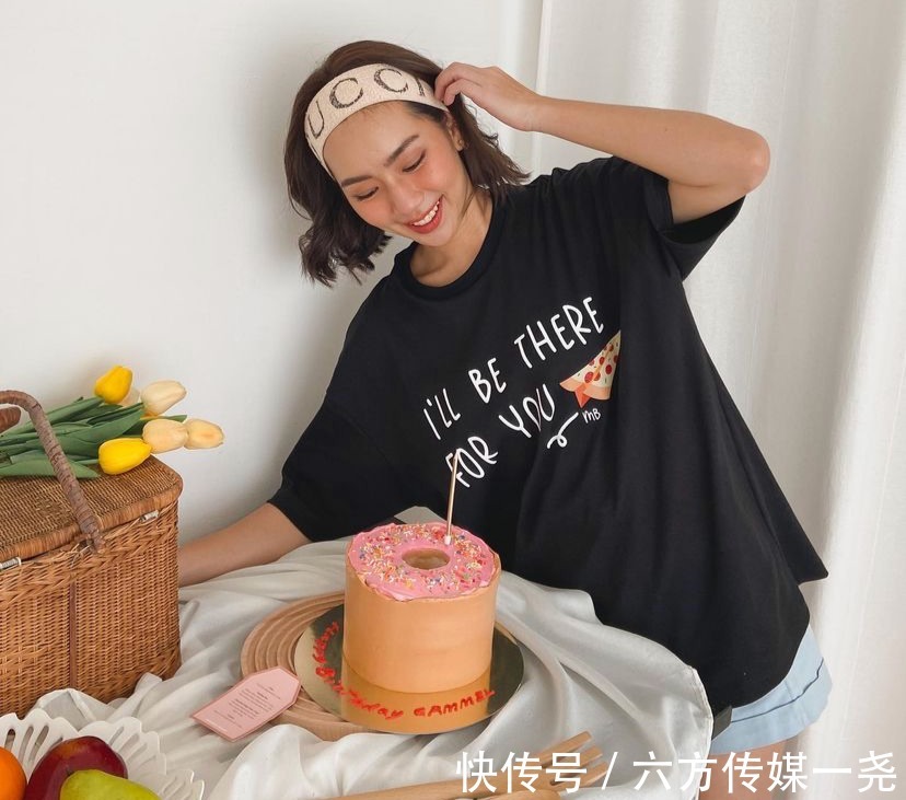 吸睛度|“ 大肠发圈 ”烂大街了!初秋竟然流行土味配饰?