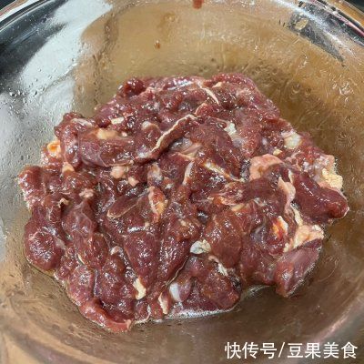 牛肉|这道嫩姜炒牛肉，看一遍就会