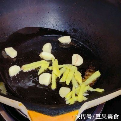 明眼目|啤酒炖草鱼这样做好吃一百倍！多吃还能助消化