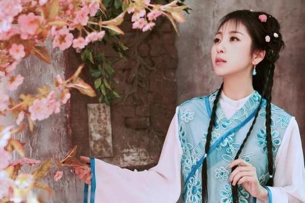 草帽姐 《星光大道》把她捧红,之后竟然撬走别人丈夫,女儿哭诉也没用