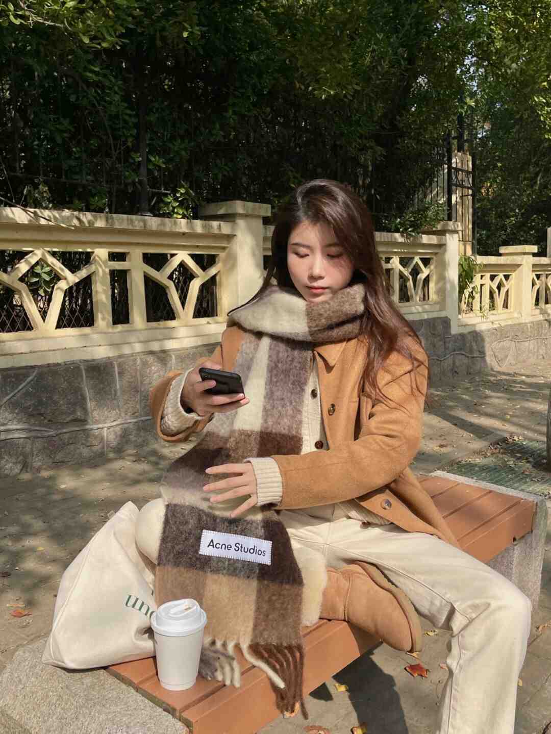 搭配 想要把基础驼色穿出高级感,一定要用它这几种配色,效果超级赞