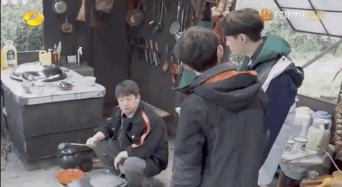 张艺兴是去建设社会主义新农村的吗?