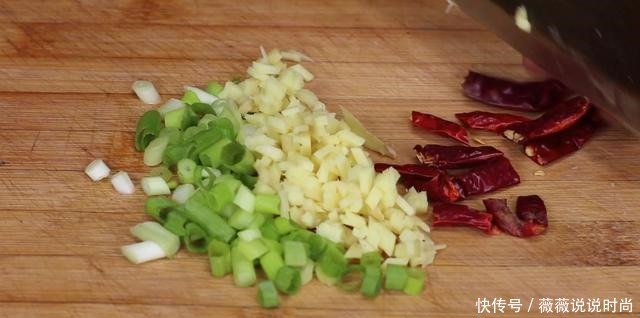  粒粒|黑豆粒粒是宝，别再煮着吃了，不打豆浆，教你新吃法，越吃越香