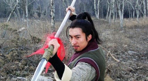 俞万春$此人是梁山之中的内奸, 曾一度害了四大天罡战将, 最终被武松打残!