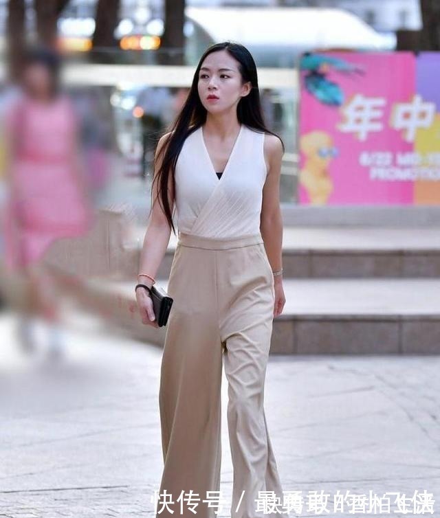 米色|谁说职业装一定要紧身阔腿裤也可以穿出精致感
