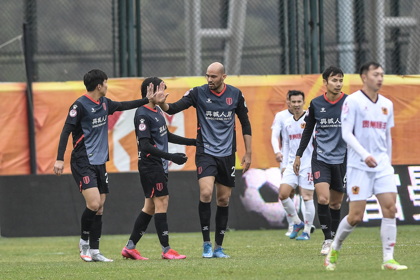 贵州队|两人“戴帽”！成足中甲末轮9比2大胜贵州队，能否获第三名要待明日揭晓