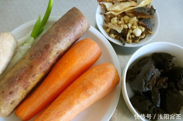 炖羊肉的时|炖羊肉时,这个香料不要放,加了就等于毁了羊肉,好多人都做错