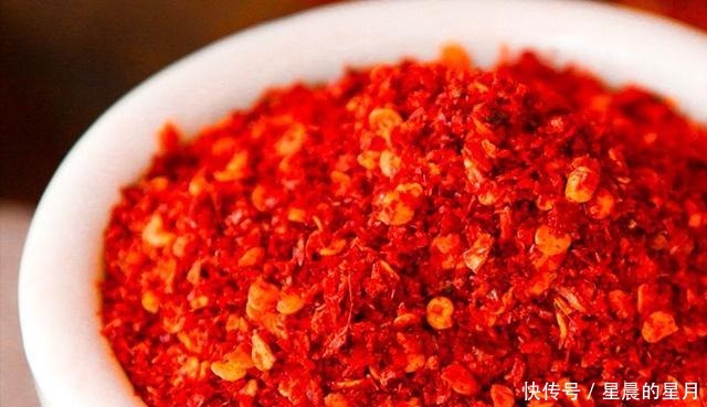 不是厨房达人，一样制作出外焦里嫩的椒盐平菇！