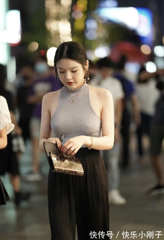 小个子 高腰裤简单而不单调,讲究上下搭配,小个子太适合了!