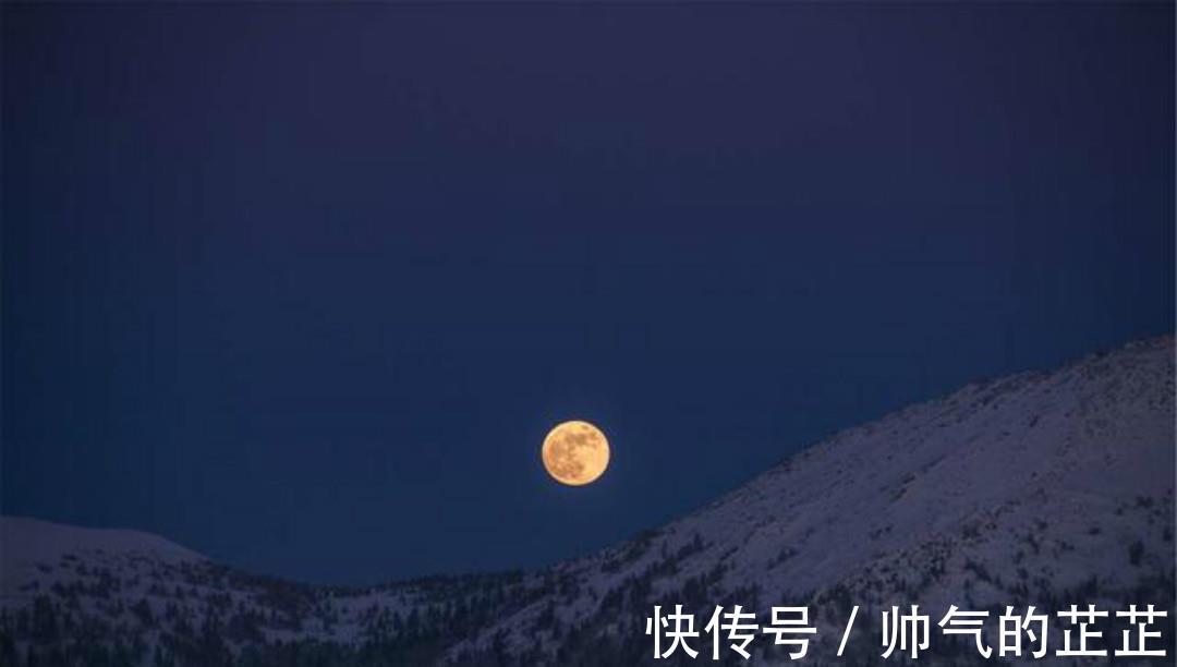 袁中道#明朝才子袁中道一首抒情诗,只有短短的20个字,却美得令人心醉!