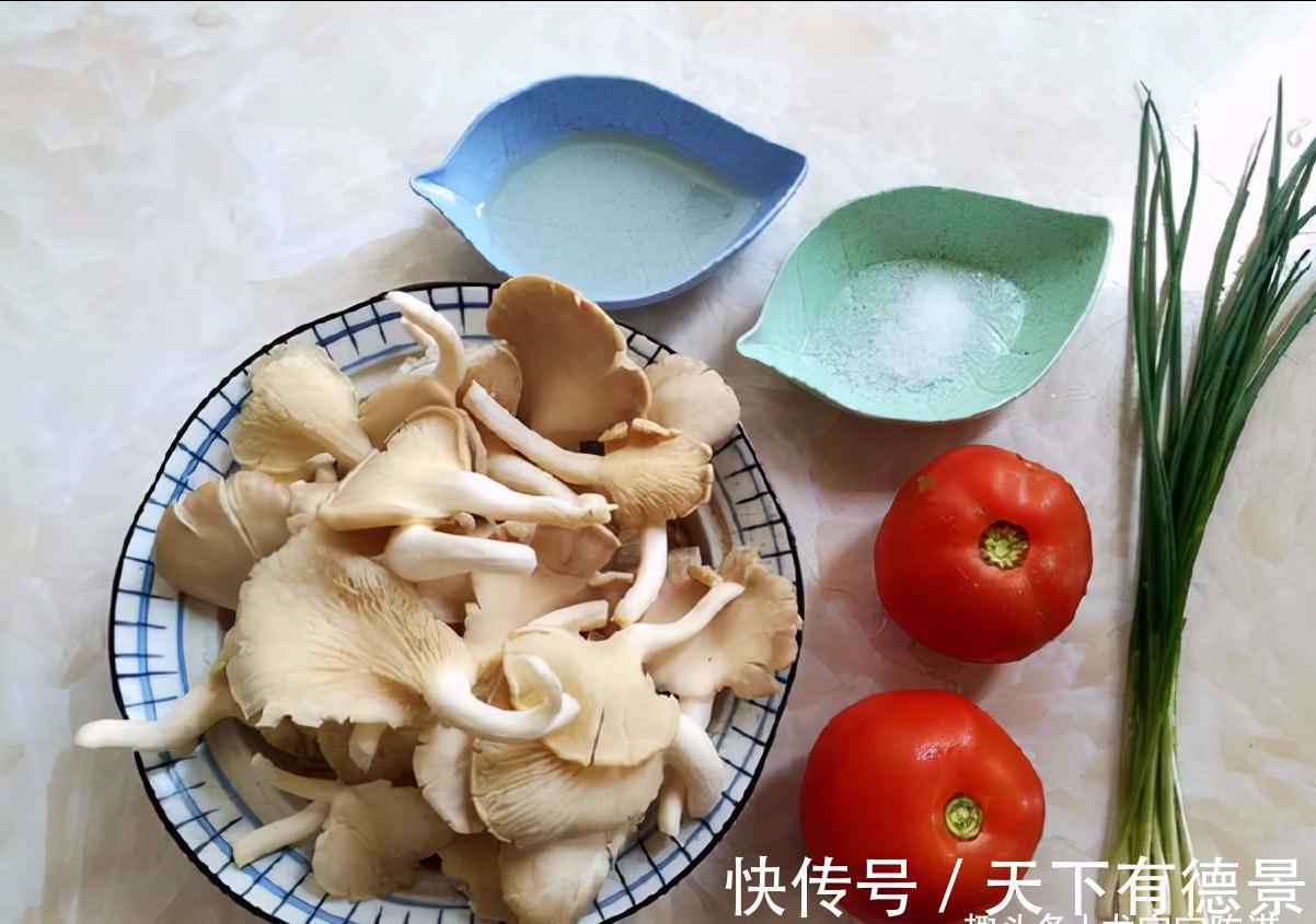 番茄汤|秋天要多喝汤补充水分，番茄煮汤加一点它，比鱼汤还鲜美