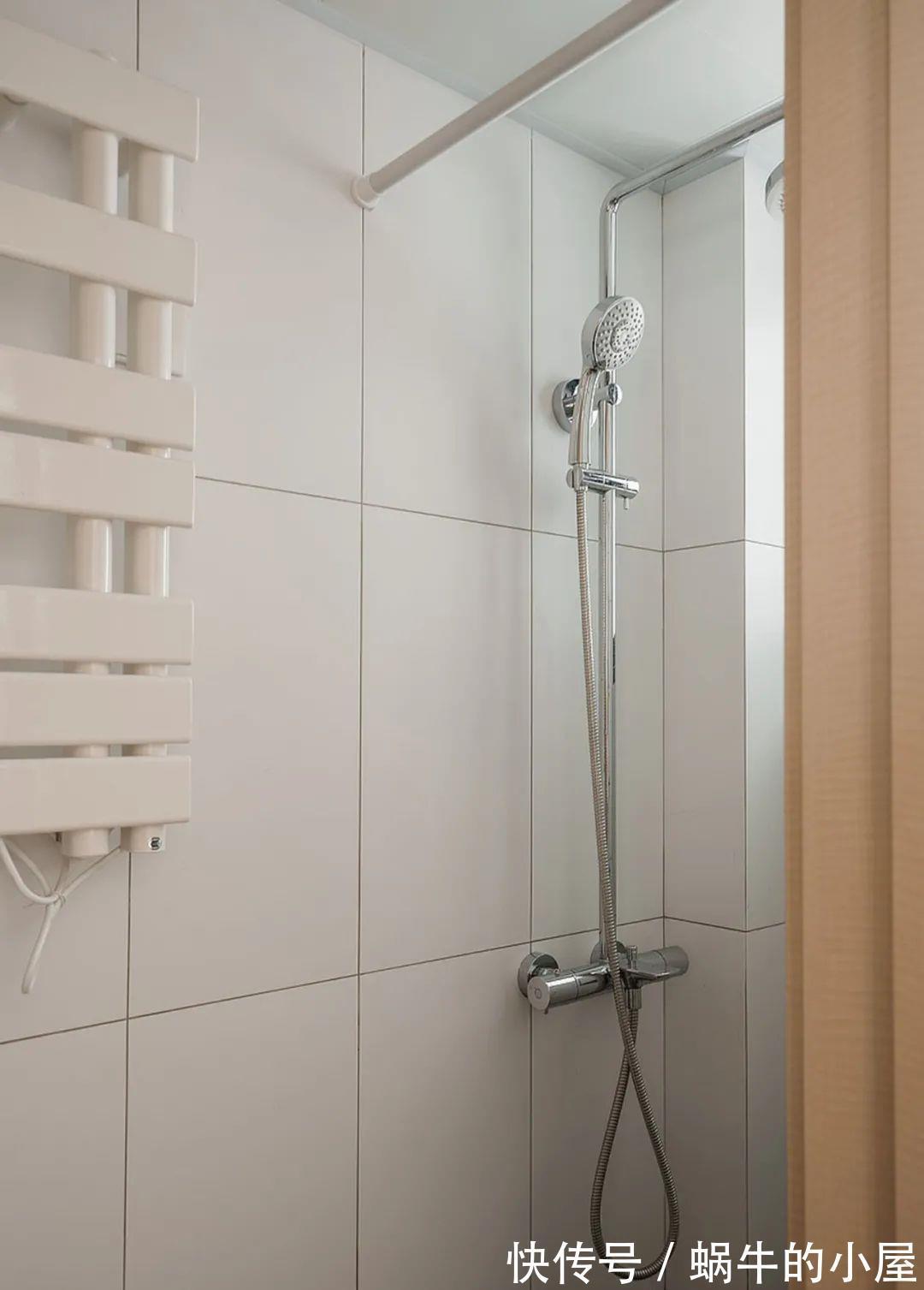 书桌|小户型大逆袭!50㎡奇葩手枪户型,设计师改造后秒变豪宅,简直了