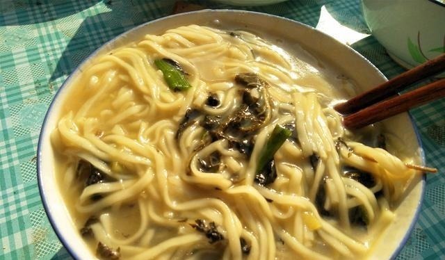 很多人只吃种子，殊不知叶子才是“宝贝”，20元1斤供不应求