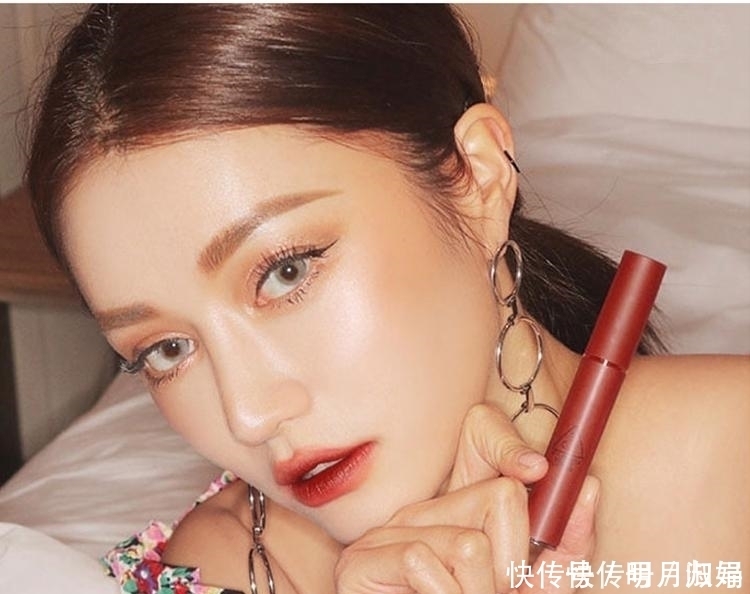 口红|黄皮巧涂这四个色的口红,素颜也巨显气色,亮白提升三个档!