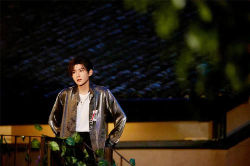 三傻|回顾王源《奇异剧本鲨》高光名场面，你对哪个场景记忆深刻