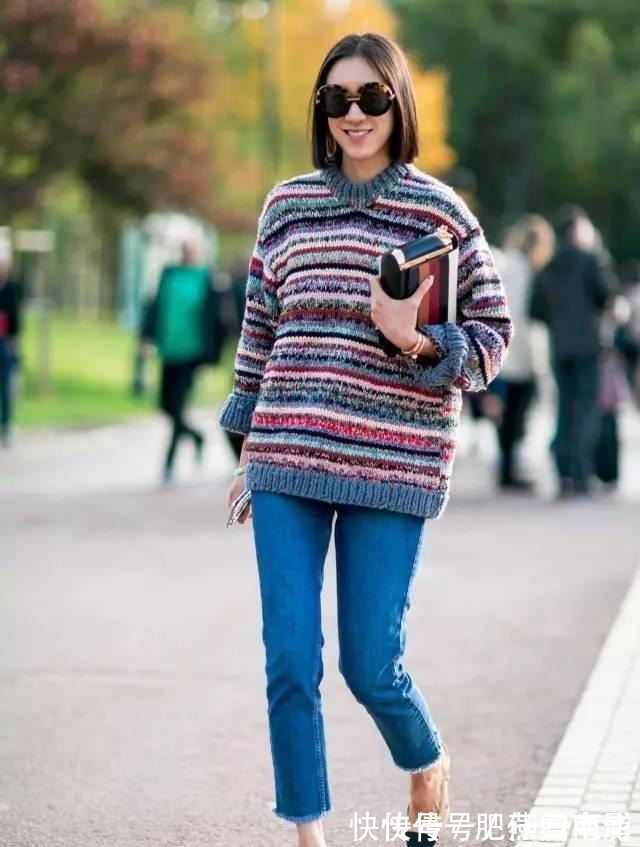 时尚 小白鞋已经失宠了,今年流行“1+1鞋”,时尚显高,明星都上头了!