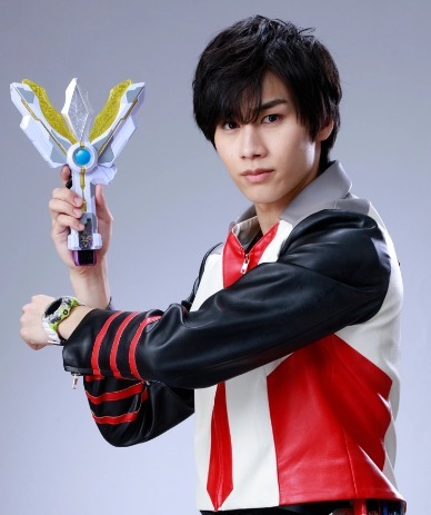 新生代|戴卡奧特曼變身器為閃光劍D,新生代的刷卡機來了