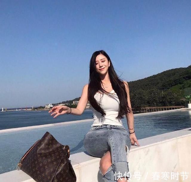 身材|韩国女模被称“海贼女帝”,不仅长相甜美,身材曲线也很迷人