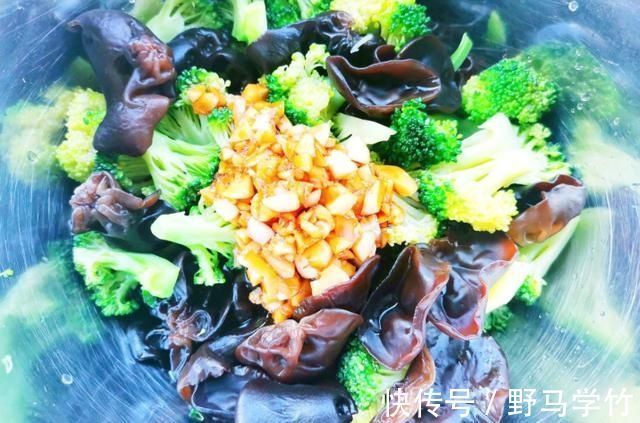 赘肉|它是“清肠第一菜”，坚持每天吃一盘，刮油甩赘肉，一周瘦5斤