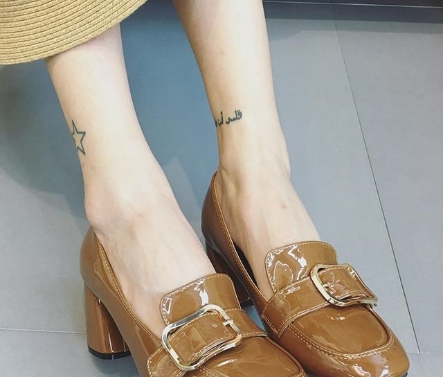 性感|一双靓丽性感的高跟鞋,才能让你穿出满满的女人味