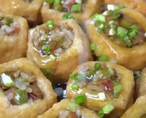 这道菜,我家三天两头准吃一次,只需蒸一蒸,每次1大盘不够吃