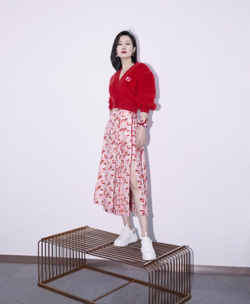 好看的毛衣样式有哪些？糖果色毛衣开衫要有名字，俏皮甜美很时尚