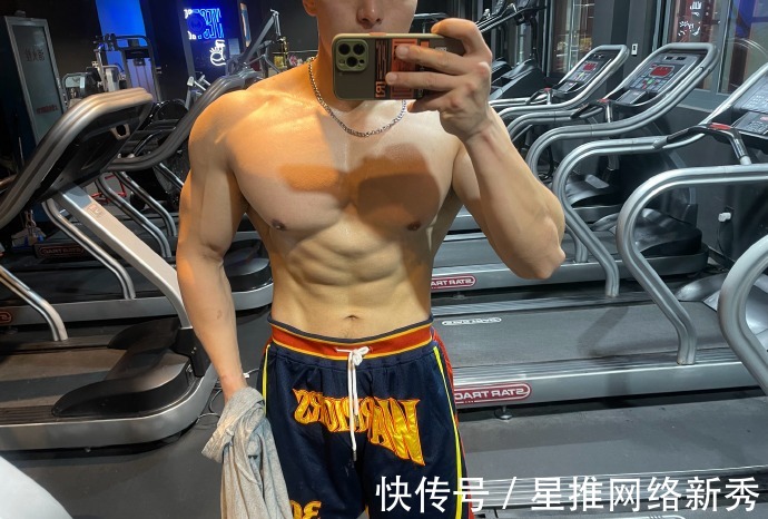 身高|身高不够肌肉来凑,擅长力量训练,拥有高耸入云的迷人斜方肌!