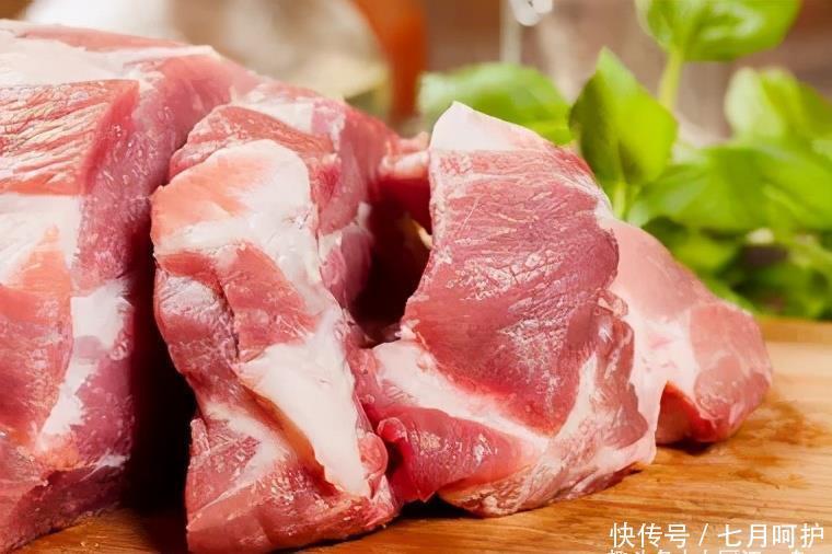 糊弄|买猪肉,留意这2个问题肉,肉摊老板一看就是懂行人,不敢糊弄你