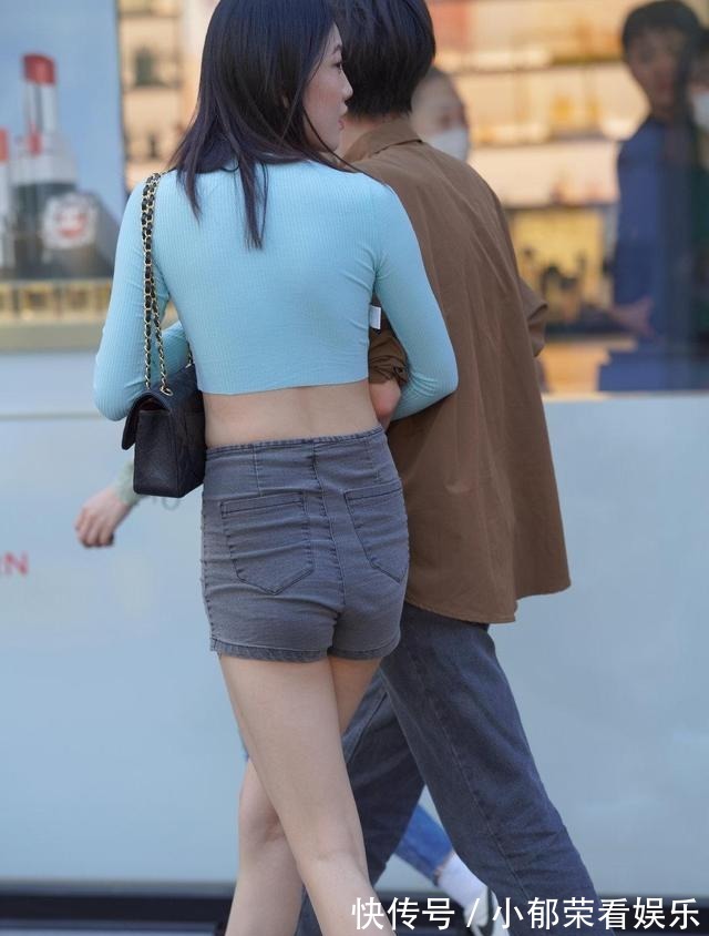 仙女们 简单方便的瑜伽裤穿出女神气质,衬托修长的美腿,配色丰富