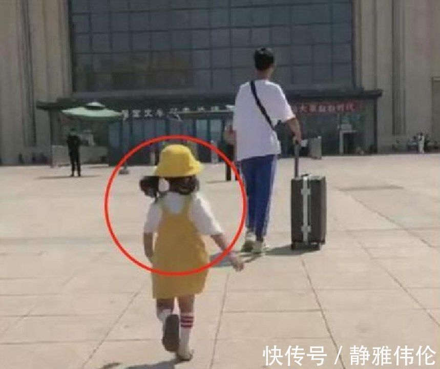 生活质量|哥哥带妹妹逛超市,妹妹买个不停让哥哥无奈:除了宠着还能怎么办