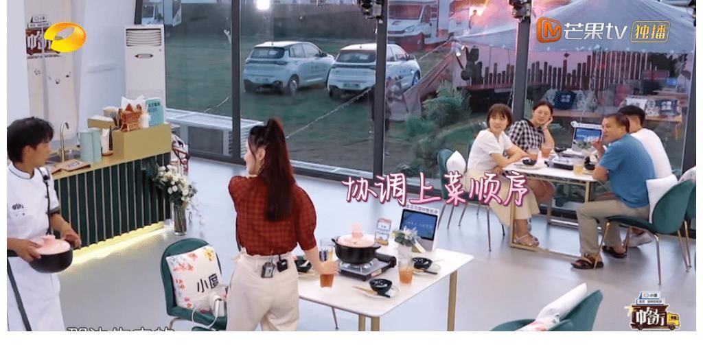 常驻嘉宾|《中餐厅》终于请对了嘉宾，张萌能力不输宁静，被预定当下季常驻