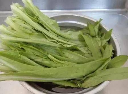 分钟|餐桌上离不开这菜,营养健康,做法也简单,3分钟就能上桌