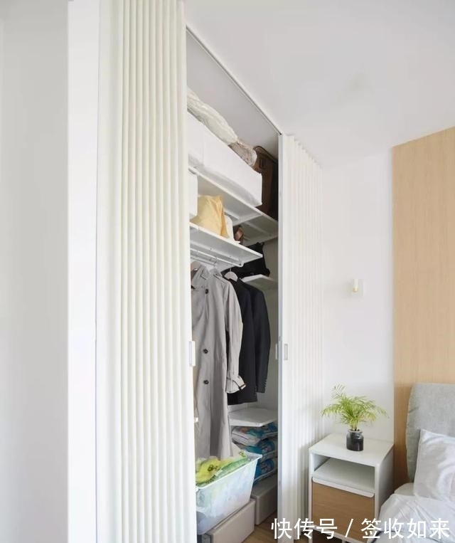 柜体|“去柜体化”正流行,家里这3个位置就能做,增加收纳、又能省钱