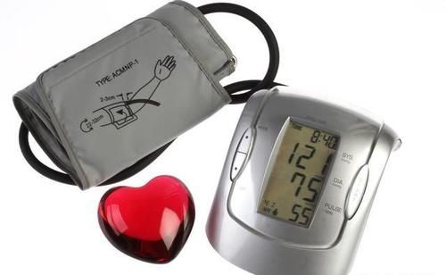 误差|电子血压计要测左手还是右手？认清这3点，以免白费功夫