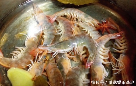  就可以|水煮虾你以为就是用水煮吗那你错了，多加一步才是最好吃的做法