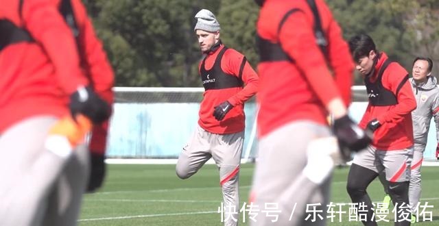 广州队|钱非万能!媒体人点评上港2021赛季失败,是广州队的反例
